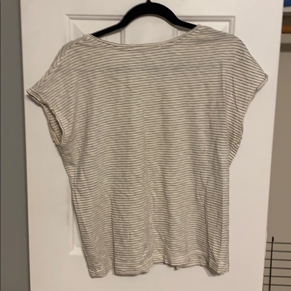 Black and white striped cropped T-shirt - Picture 3 of 3